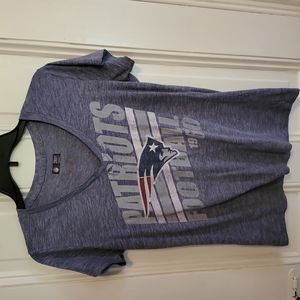 NFL New England Patriots Vintage 1960 women's L tshirt